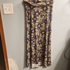 🍉LuLaRoe Geometric Maxi Skirt in Navy and Beige